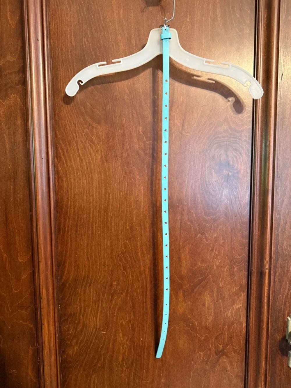 Cute aqua belt with heart cutouts xm/s 60 cm